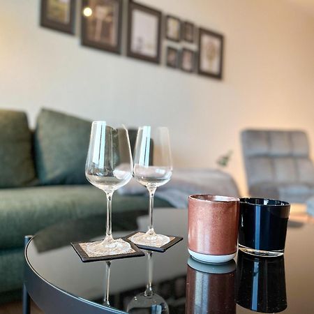 Lta Apartment In Unterschleissheim Bei Muenchen Exteriör bild