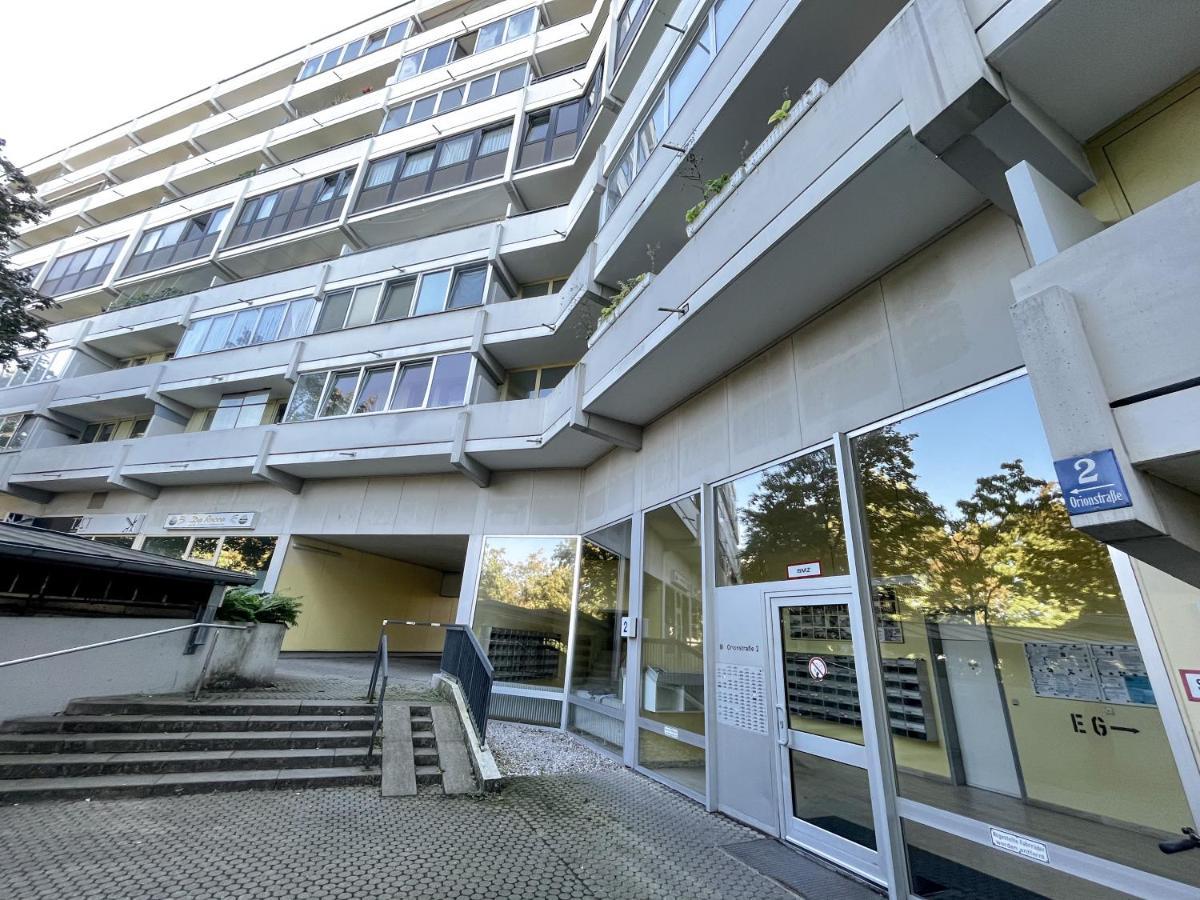 Lta Apartment In Unterschleissheim Bei Muenchen Exteriör bild